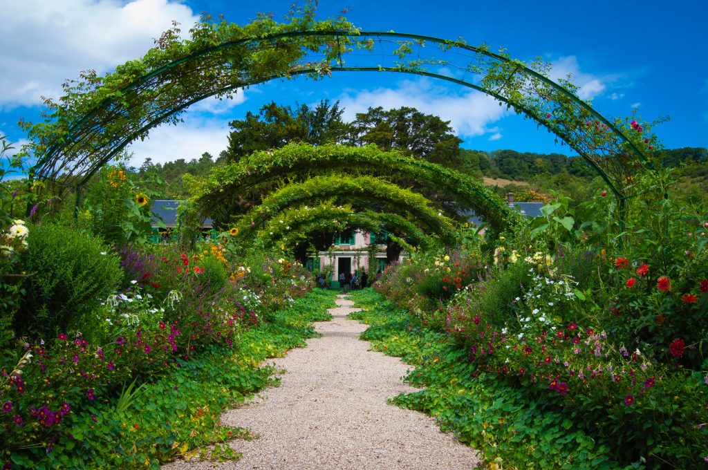 beautiful flower gardens of the world