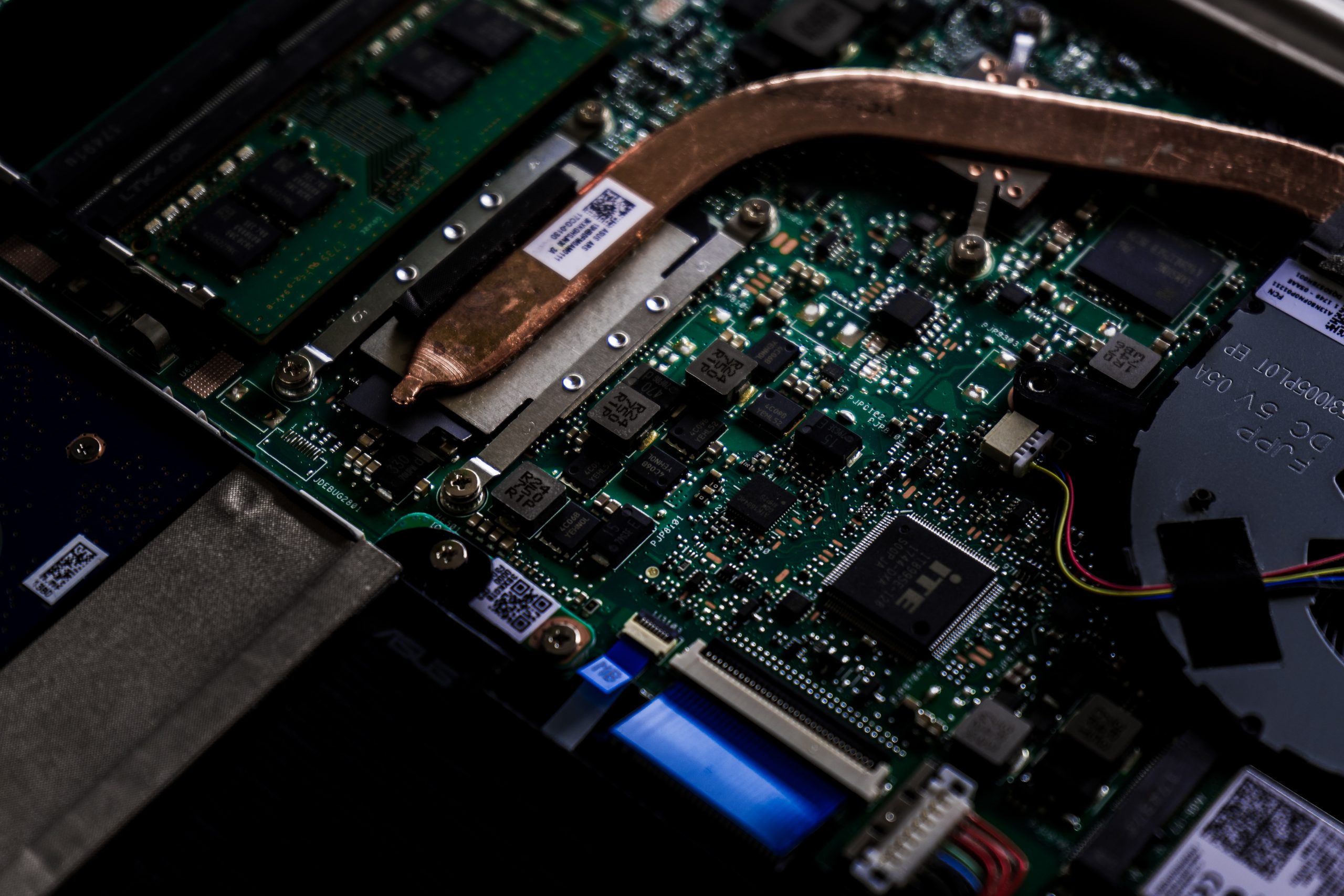 A Guide to Industrial Labeling Solutions tech.cu